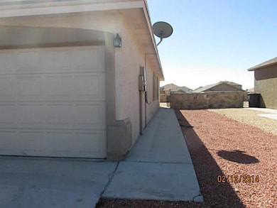 14420 Desert Sage Dr, Horizon City, TX 79928 - photo 2