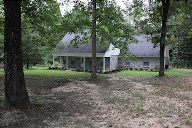 596 Grays Creek Rd, Dry Prong, LA 71423 - photo 2