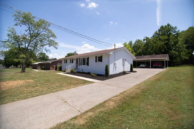308 Blue Ribbon Pkwy, Shelbyville, TN 37160 - photo 2