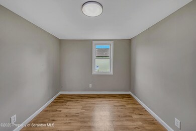 664 Laurel Dr unit Rear, Tobyhanna, PA 18466 - photo 4