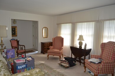 416 S Walker St, Burgaw, NC 28425 - photo 4