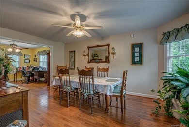 226 Nancy Dr, Shelby, NC 28152 - photo 2