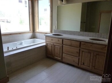 unlisted-address, Bend, OR 97702 - photo 6