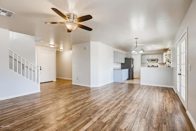 12437 W Valentine Ave El-large-006-009-L