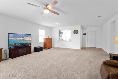 Light and bright floor plan