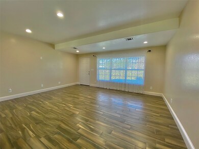 627 County Road 296a, Alvin, TX 77511 - photo 6