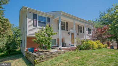 13126 Mercury Ln, Fairfax, VA 22033 - photo 2