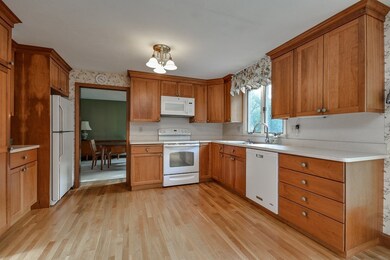 76 Hartford St, Westwood, MA 02090 - photo 3