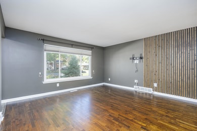 28622 Milton Ave, Warren, MI 48092 - photo 5