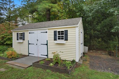 17 Severance Dr, Londonderry, NH 03053 - photo 7