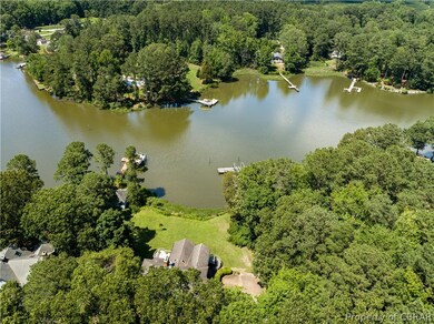 Protected cove of Queens Creek - just minutes to P