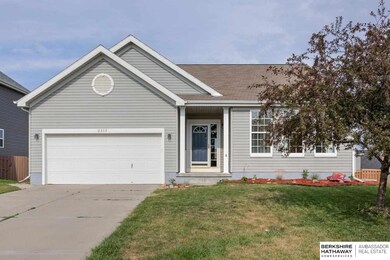 2312 Quartz Dr, Papillion, NE 68046 - photo 2