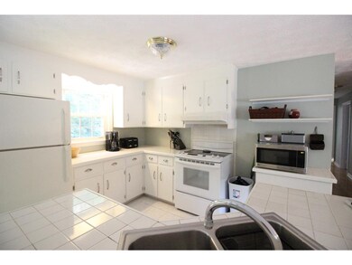 5 Eden St, MerriMacK, NH 03054 - photo 7