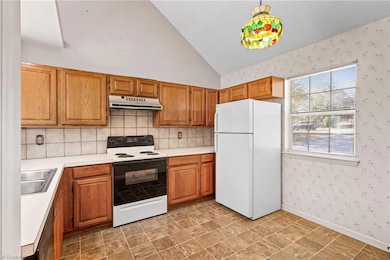 418 Shadybrook Rd, High Point, NC 27265 - photo 7