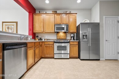 7063 Roundleaf Dr (21)