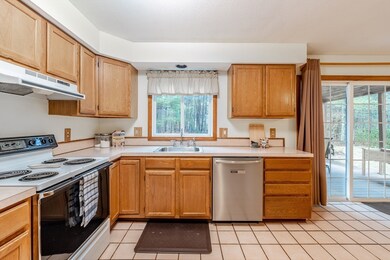 12 Kimberly Ln, Easthampton, MA 01027 - photo 7