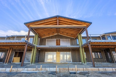 Lago Vista Estate