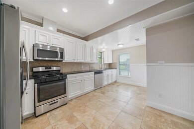 1002 Cordell St, Houston, TX 77009 - photo 4