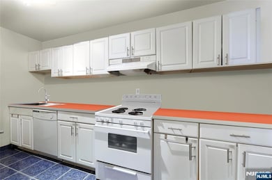 Riviera Towers unit 29N, West New York, NJ 07093 - photo 6