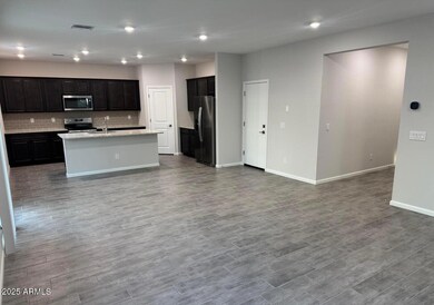 2672 E Bluff Spring Ave, Apache Junction, AZ 85119 - photo 6