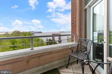 Canton Cove unit 310, Baltimore, MD 21224 - photo 2