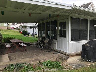 817 Butler St, Dunmore, PA 18512 - photo 4