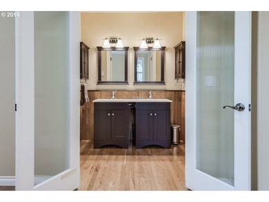 Bathroom, Attached