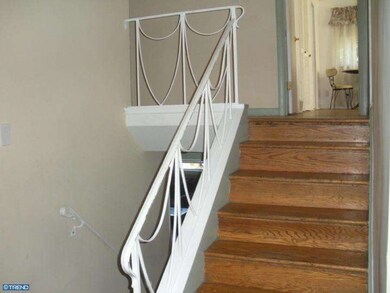 1449 Anthony Wayne Dr, Wayne, PA 19087 - photo 3