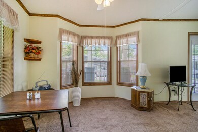 857_3_DiningRm_off_LivingRm