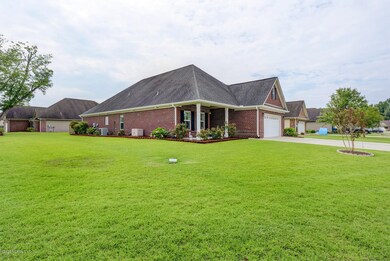 226 Silver Creek Loop Sneads-large-003-0