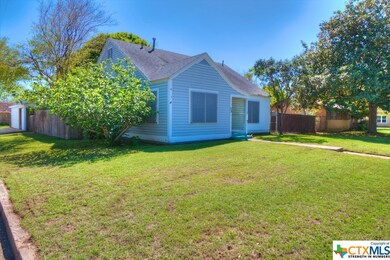 733 Bismark St, Seguin, TX 78155 - photo 4