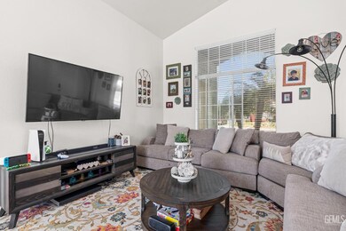 3808 Killarney Ct, Bakersfield, CA 93311 - photo 6