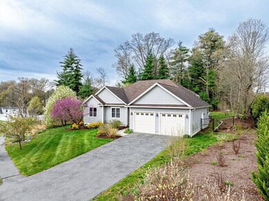 11 Daisy Ln, Ludlow, MA 01056 - photo 2