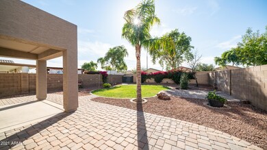 4702 N 110th Ave-29