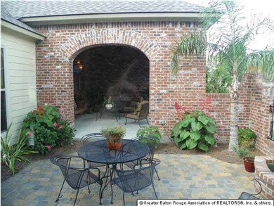 OTHER COURTYARD VIEW