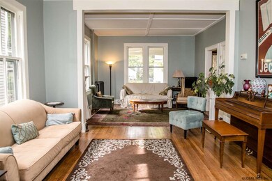 244 Caroline St, Saratoga Springs, NY 12866 - photo 5