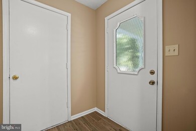 14510 Idlebrook Ct, Manassas, VA 20112 - photo 4