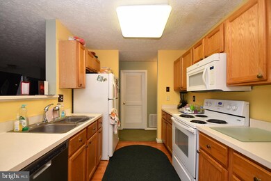 8358 Poplar Mill Rd, Nottingham, MD 21236 - photo 7