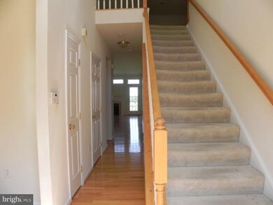 7217 Boscastle Ln, Hanover, MD 21076 - photo 2
