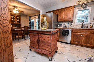 12831 126th Rd, Hoyt, KS 66440 - photo 3