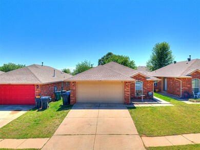 Ranch-style house featuring driveway, a shingled r