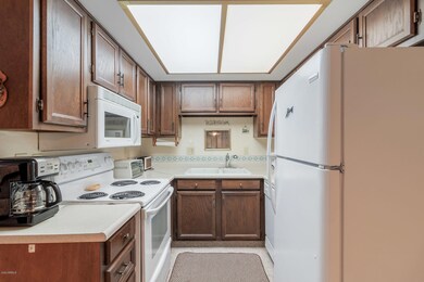 Kitchen (3)-SMALL