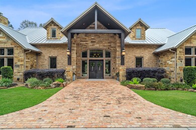 This classically designed one and a half story spr