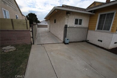 12821 Clovis Ave, Los Angeles, CA 90059 - photo 4