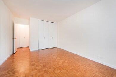 unlisted-address, New York, NY 10019 - photo 7