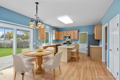 Kitchen /Dining