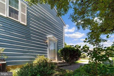 1211 Seron Ct, Sykesville, MD 21784 - photo 2