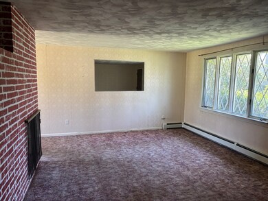 38 Marion St, Holbrook, MA 02343 - photo 3