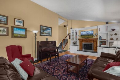 5-web-or-mls-6040-cherry-hill-dr