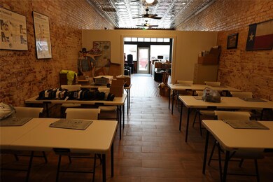 215 N Pearl St, Trenton, TX 75490 - photo 7